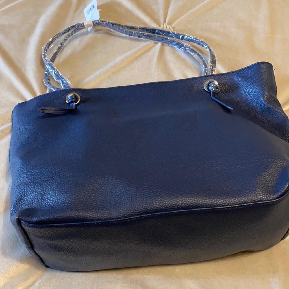 Blue tote bag